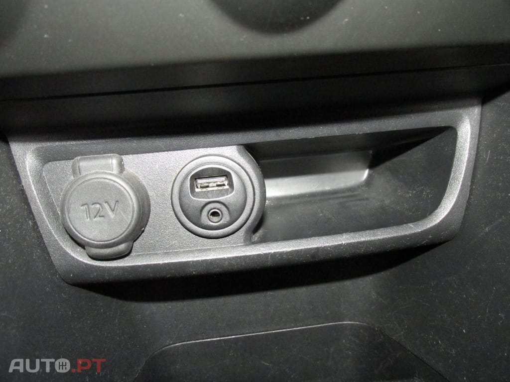 Peugeot 208 1.6 BlueHDi Style