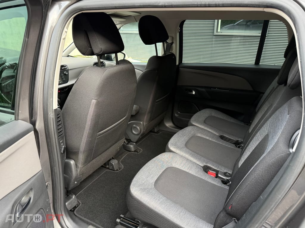 Citroen C4 SpaceTourer BlueHDi 130 Stop&Start EAT8 SHINE