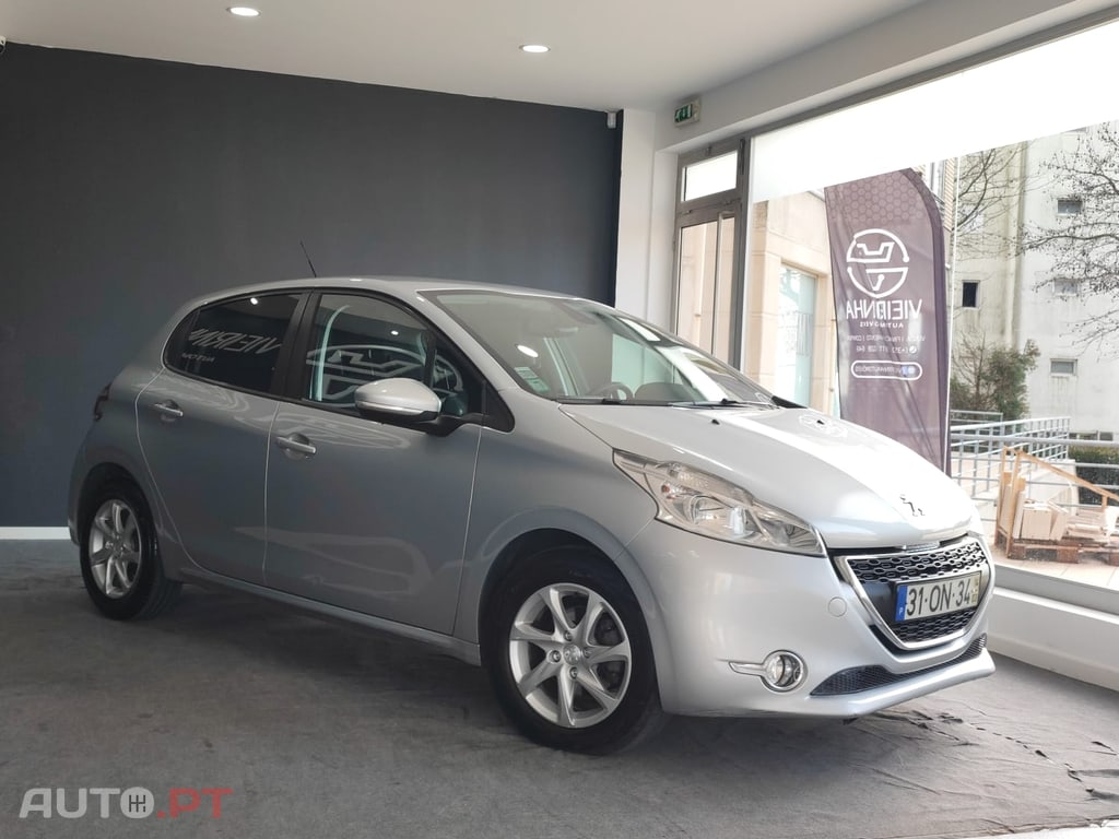 Peugeot 208 1.4HDI ACTIVE