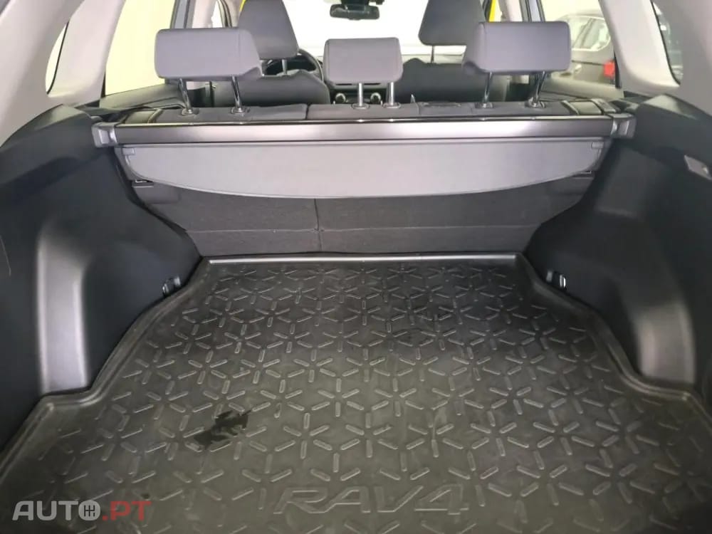 Toyota RAV4 2.5 HDF Comfort