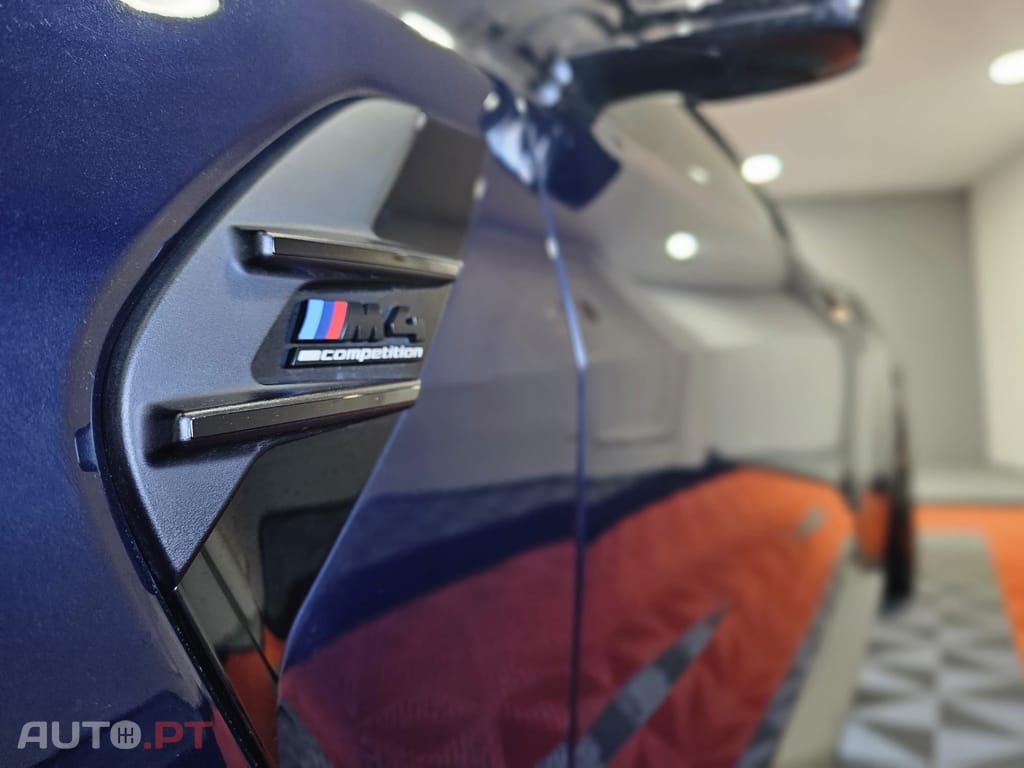 BMW M4 Competition M xDrive
