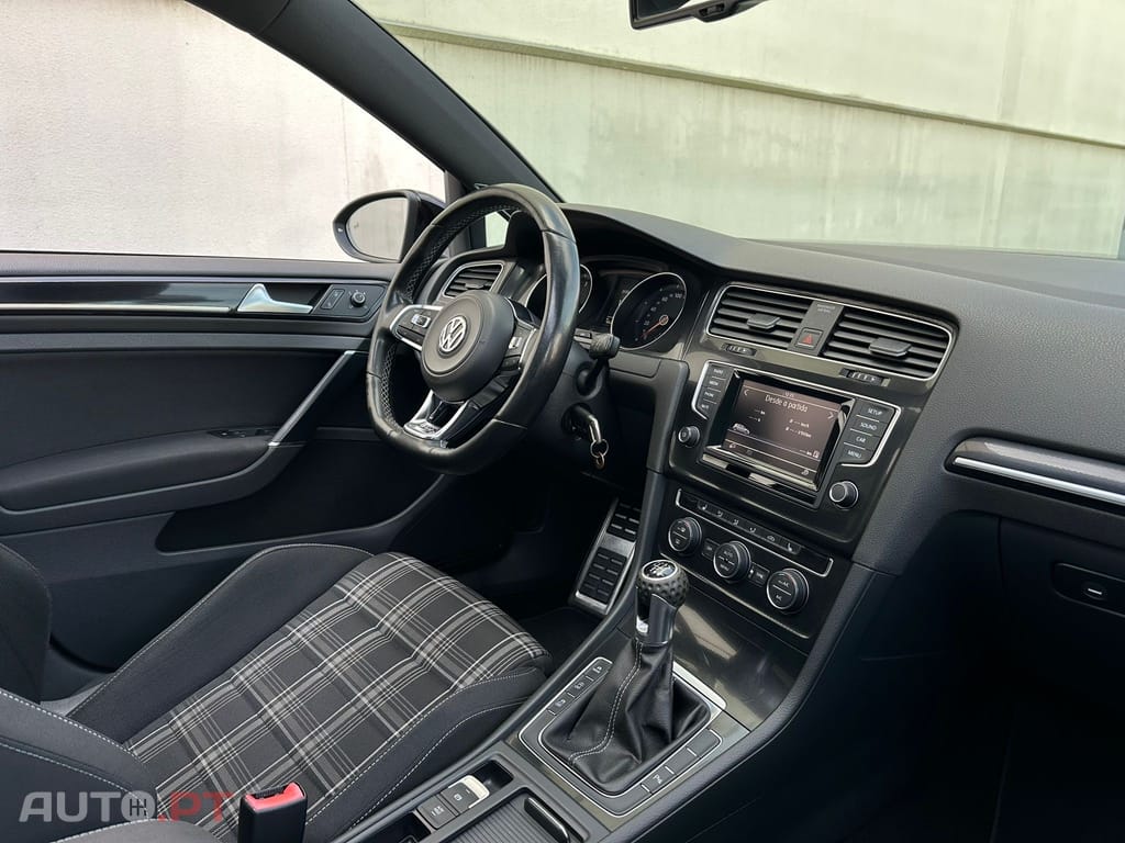 Volkswagen Golf GTD BlueMotion