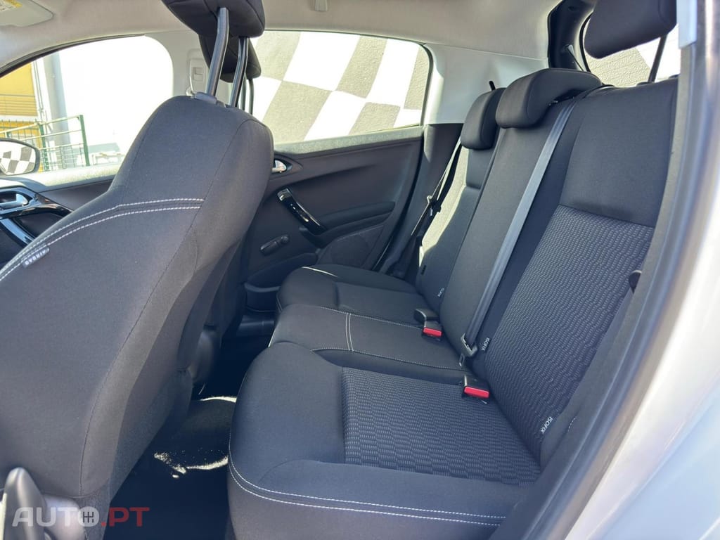 Peugeot 208 1.2 PureTech Active