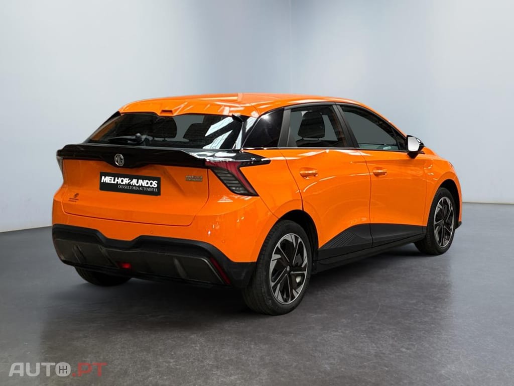 MG MG4 EV Standard 2WD