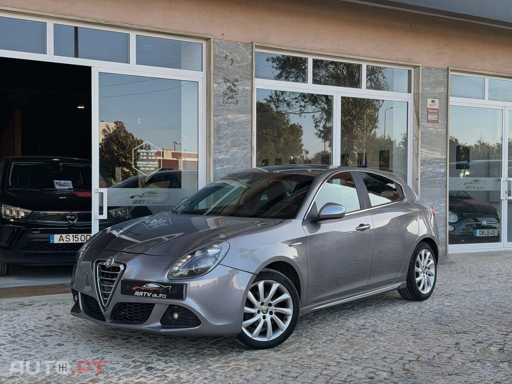Alfa Romeo Giulietta 1.6 JTDm Distinctive 57X