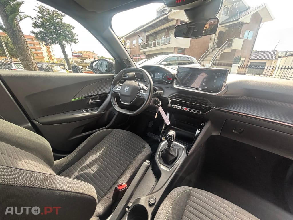 Peugeot 2008 1.2 PureTech Active Pack