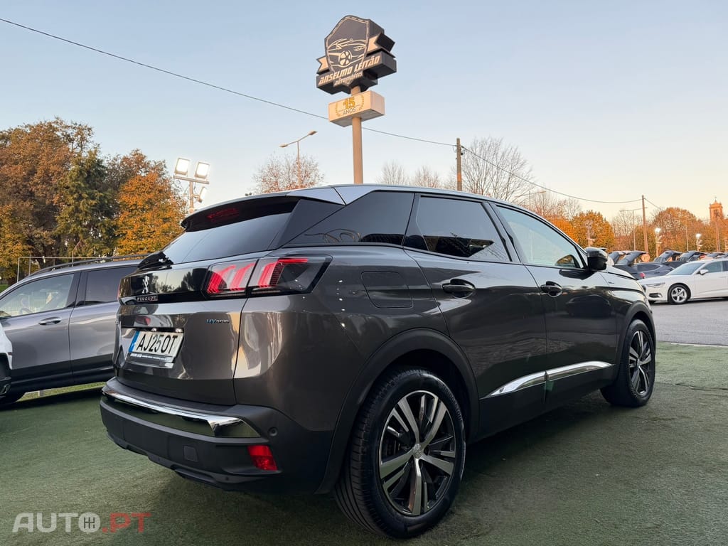 Peugeot 3008 1.6 Hybrid Allure e-EAT8