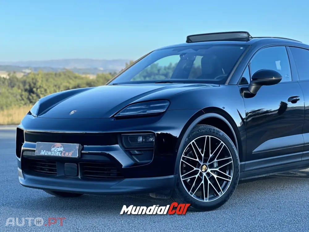Porsche Macan Electric 4
