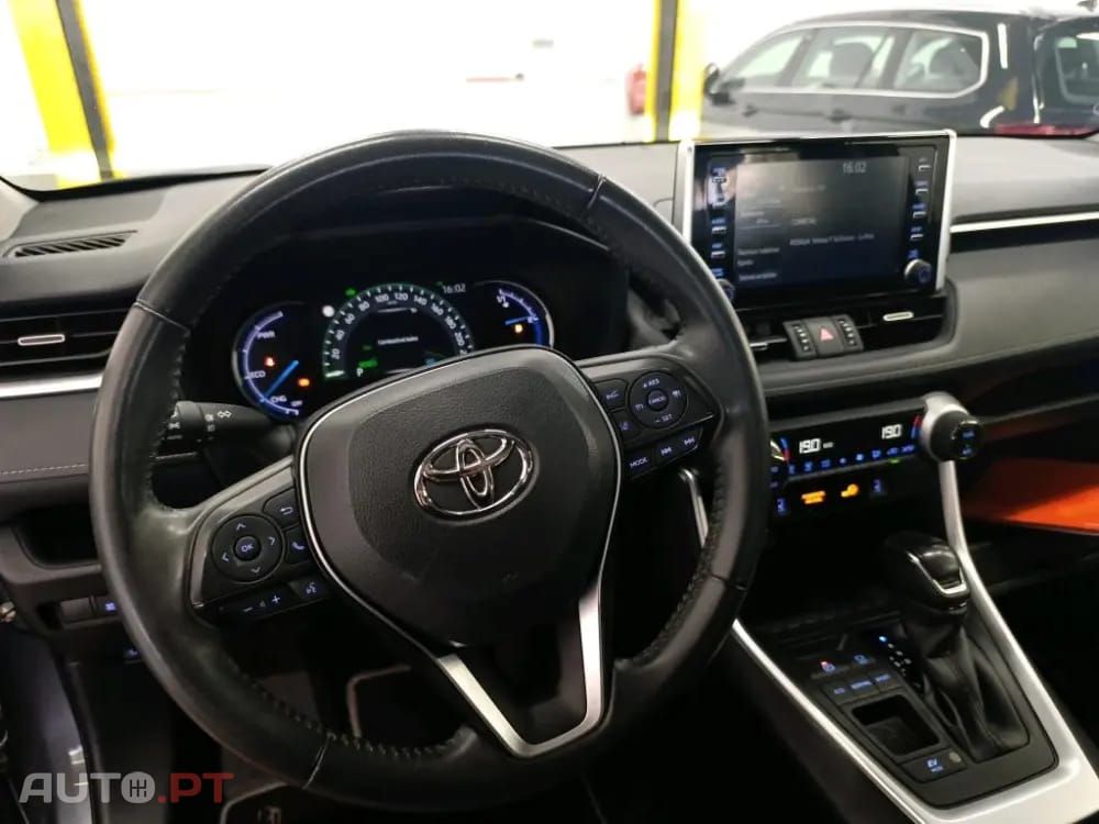 Toyota RAV4 2.5 HDF Comfort