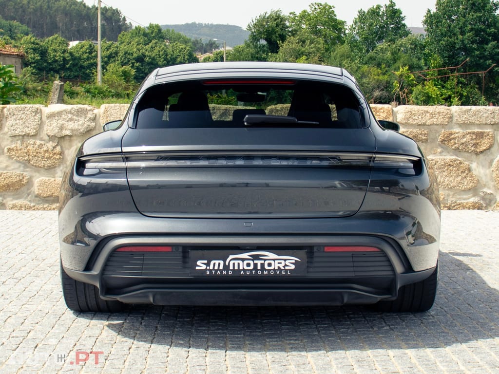 Porsche Taycan 4S Black Edition