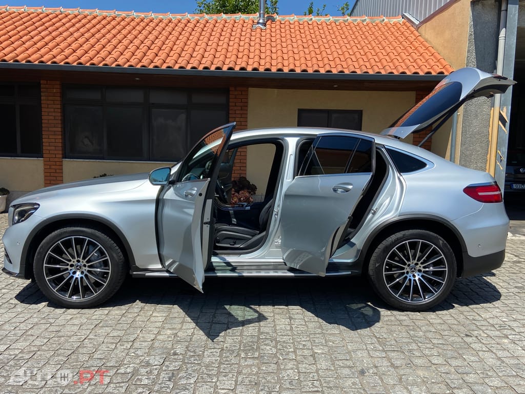 Mercedes-Benz GLC 220 220D Coupé AMG LINE 4-Matic