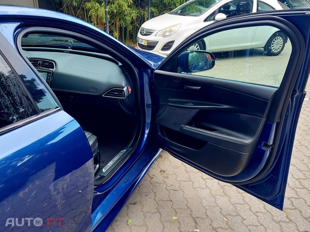 Jaguar XE 2.0 D R-Sport Aut.