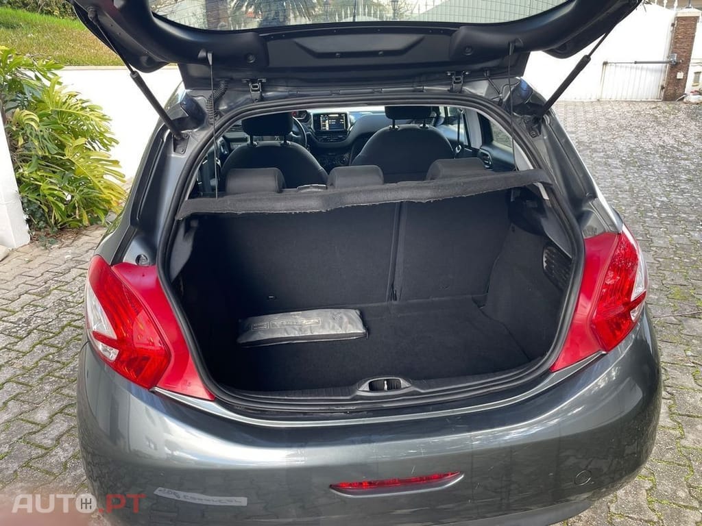 Peugeot 208 1.2 VTi Active