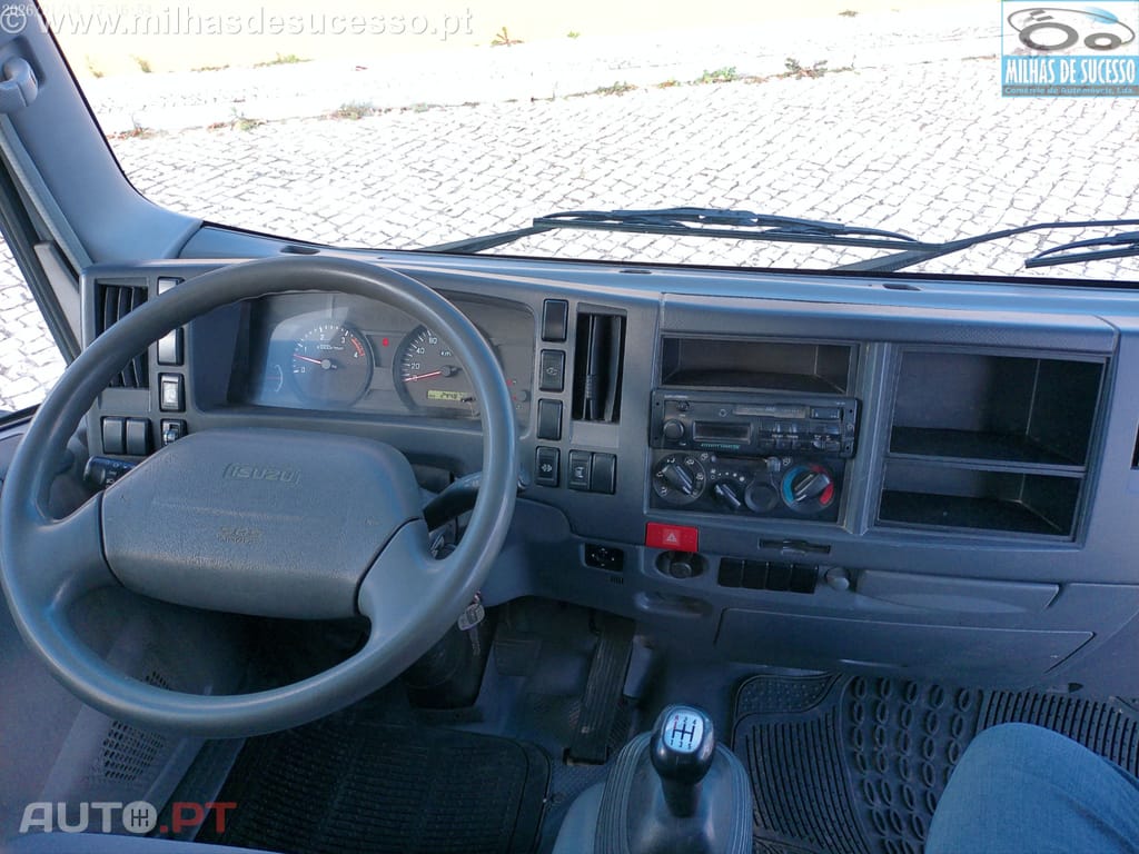 Isuzu Série N NLR 85 3.0 Tri-Basculante C/IVA