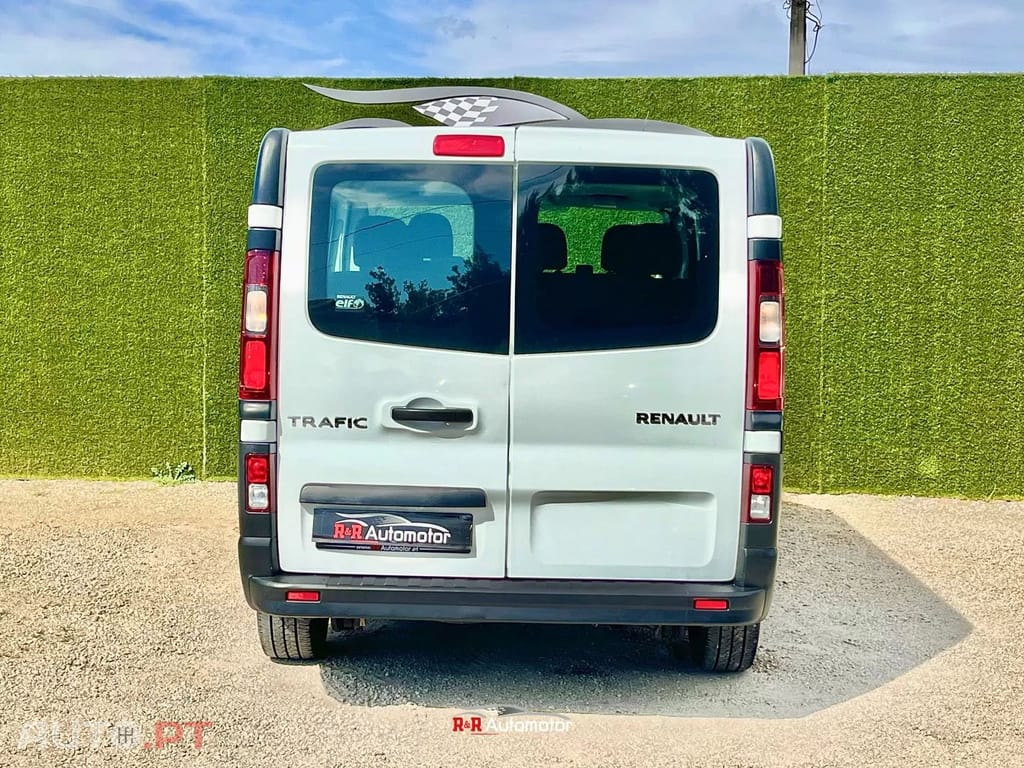 Renault Trafic 1.6dCi L1H1 9 Lugares