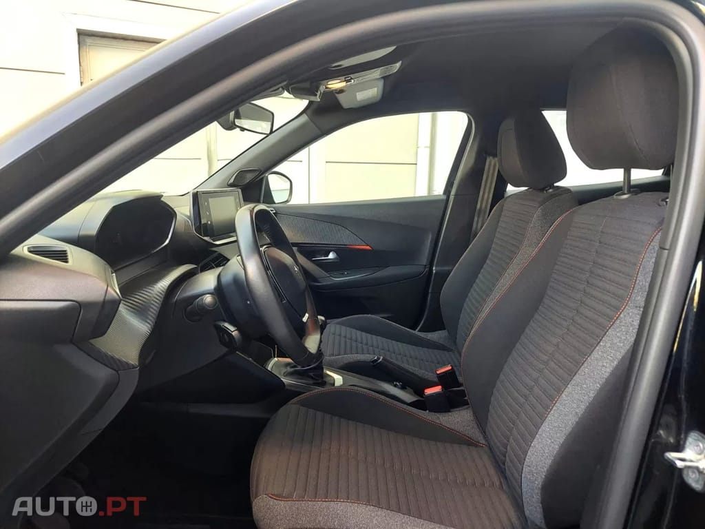 Peugeot 2008 1.2 PureTech Active Pack