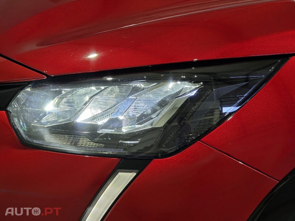 Peugeot E-208 50 kWh Style