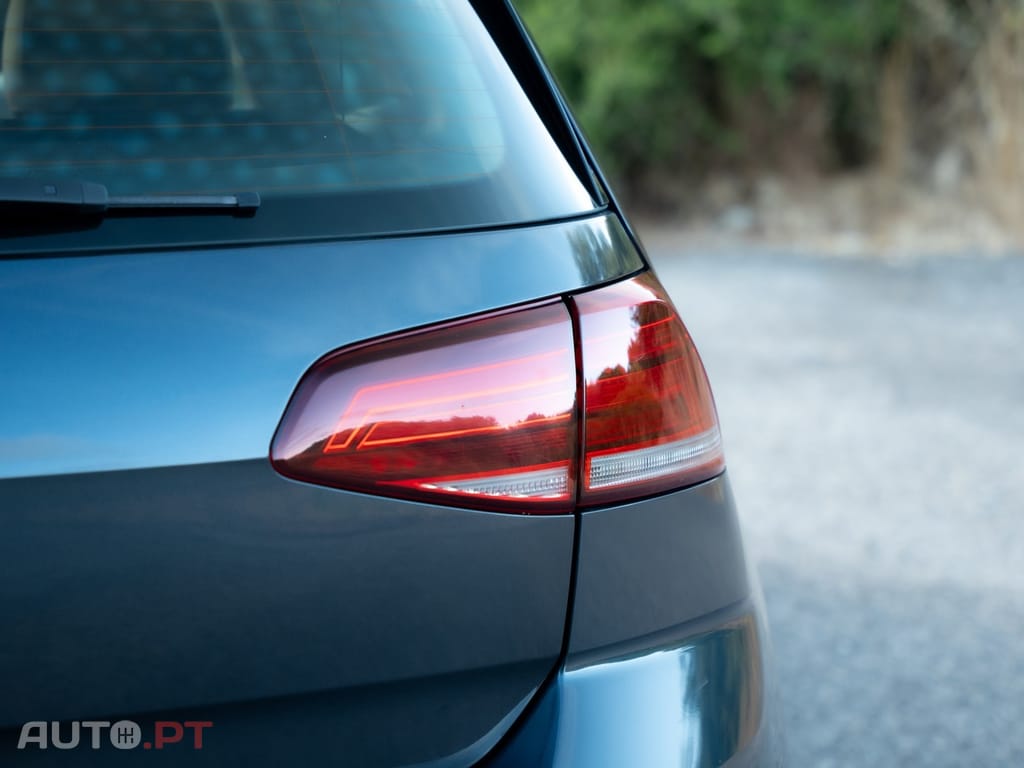 Volkswagen Golf 2.0 TSI GTI