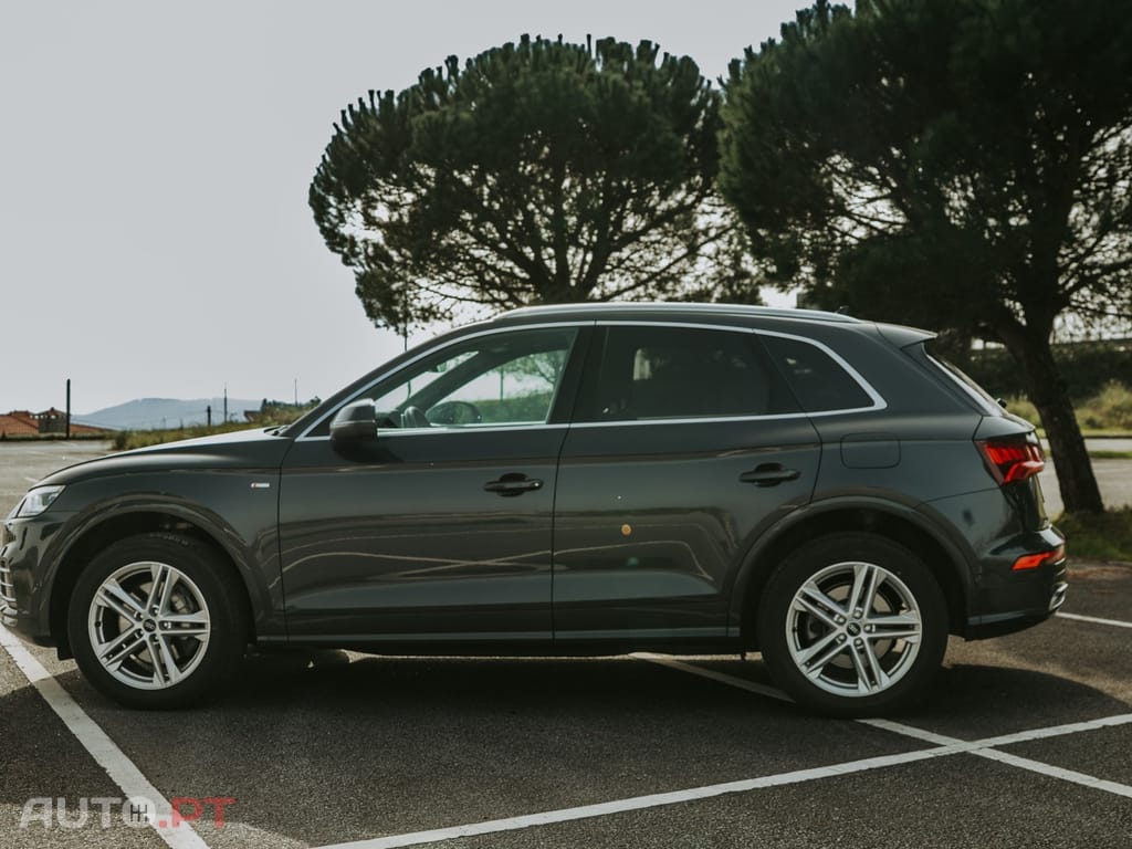 Audi Q5 50 TFSI e quattro S tronic sport