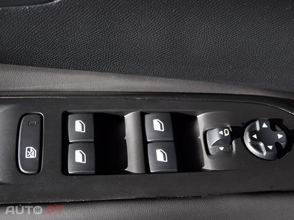 Peugeot 3008 1.2 PureTech Allure EAT6