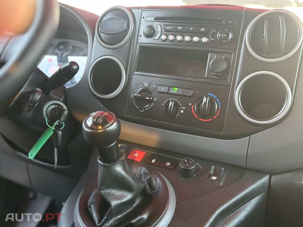 Peugeot Partner 1.6 BlueHDi L2 Premium 3L