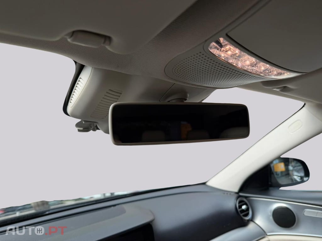 Mercedes-Benz E 300 De Avantgarde