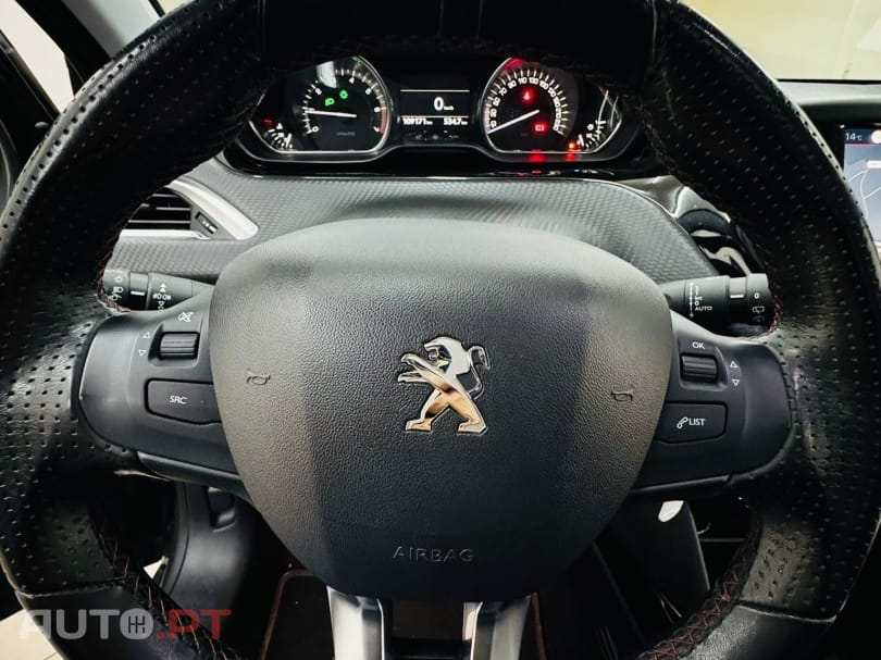 Peugeot 2008 1.2 PureTech GT Line