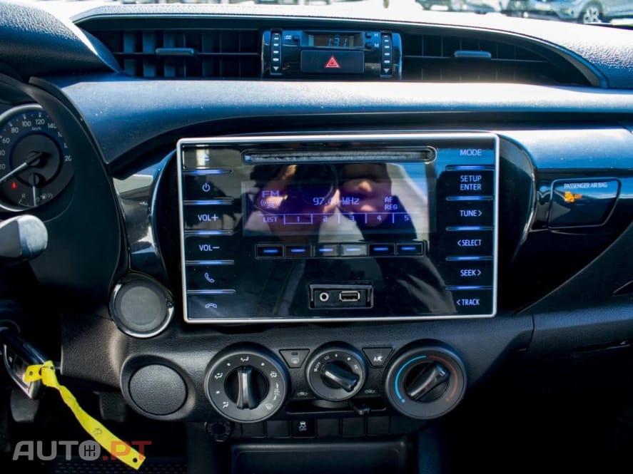 Toyota Hilux 2.4 D-4D 4X2