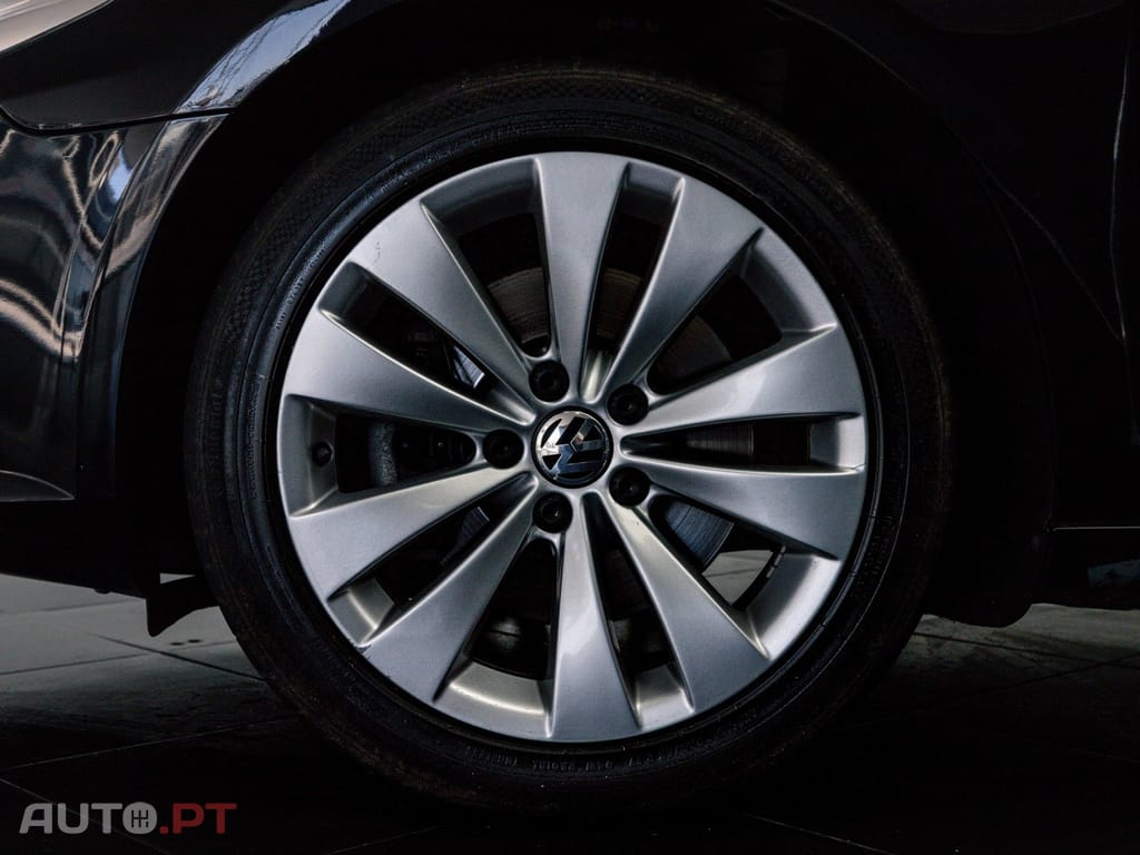 Volkswagen Passat CC 2.0 TDi