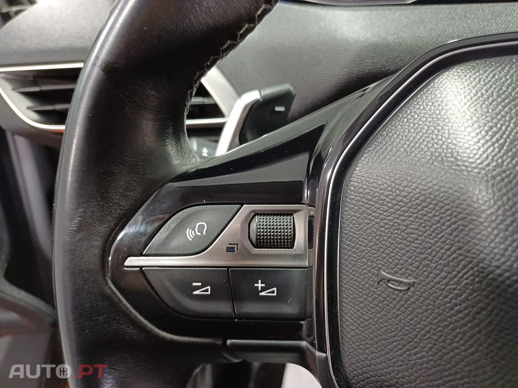Peugeot 5008 1.5 BlueHDi Allure EAT8