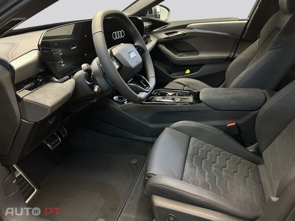 Audi A4 Avant I.V.A DEDUTIVEL  e-tron Avant Performance S line Tech Plus