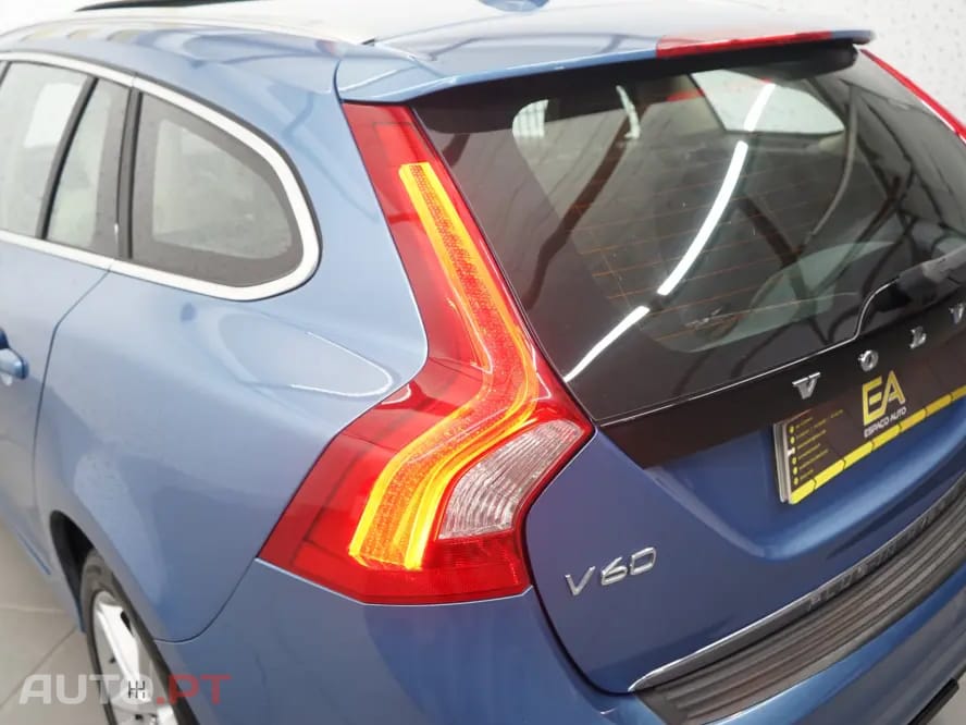 Volvo V60 2.4 D6 Summum AWD Phev