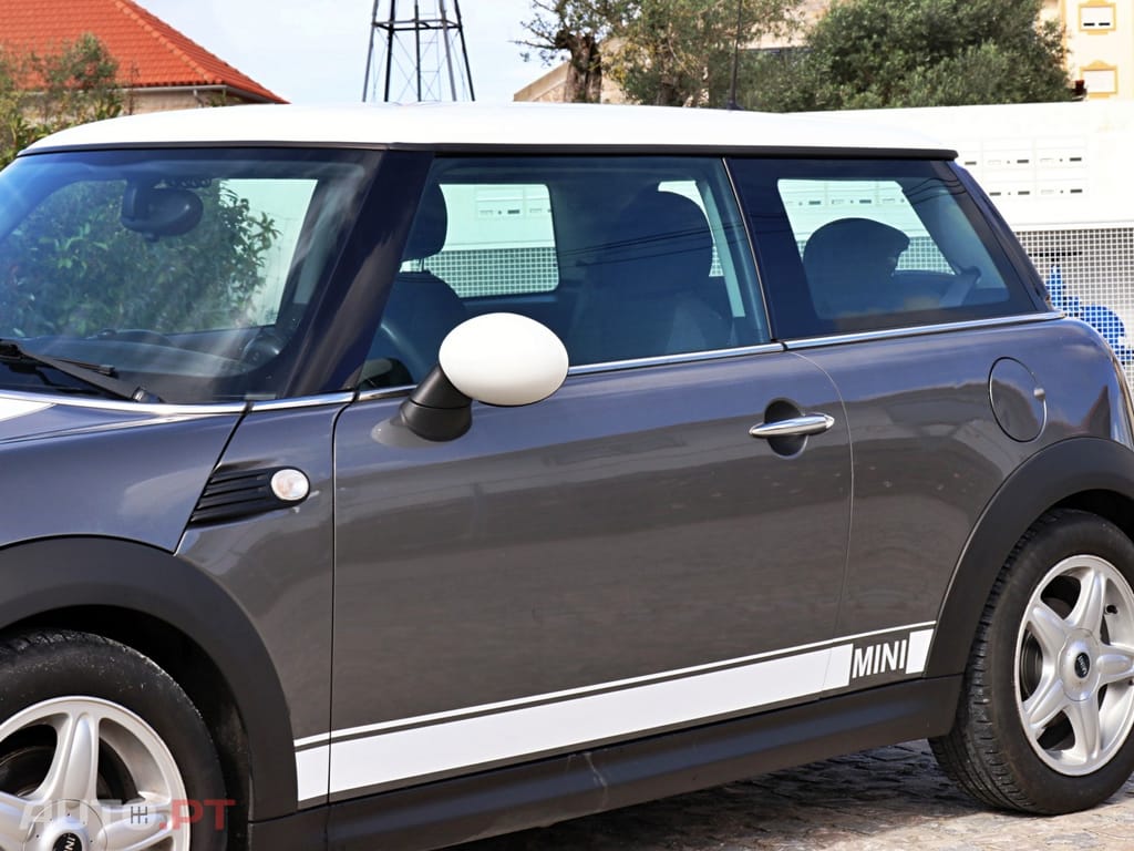 MINI Cooper Cooper D