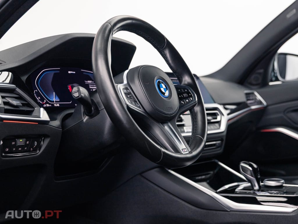 BMW 320 e Pack M Auto