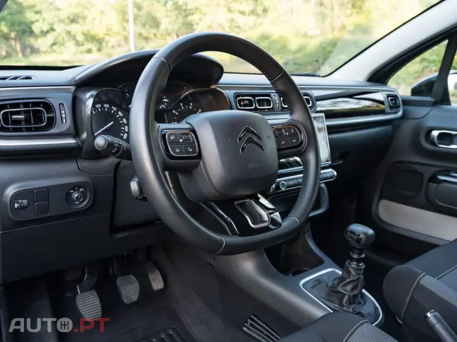 Citroen C3 1.2 PureTech Shine Pack