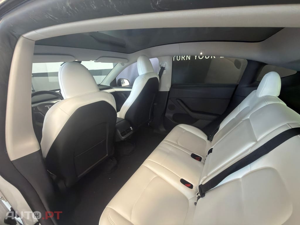 Tesla Model Y Tração Traseira