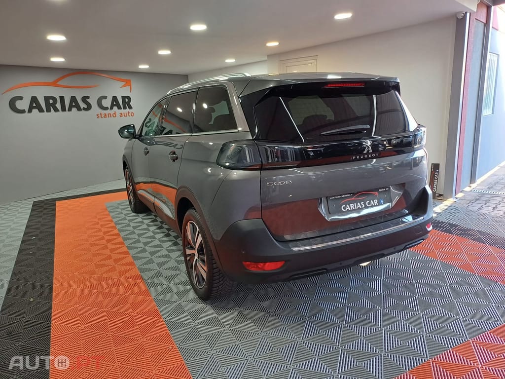 Peugeot 5008 1.5 BlueHDi Allure Pack
