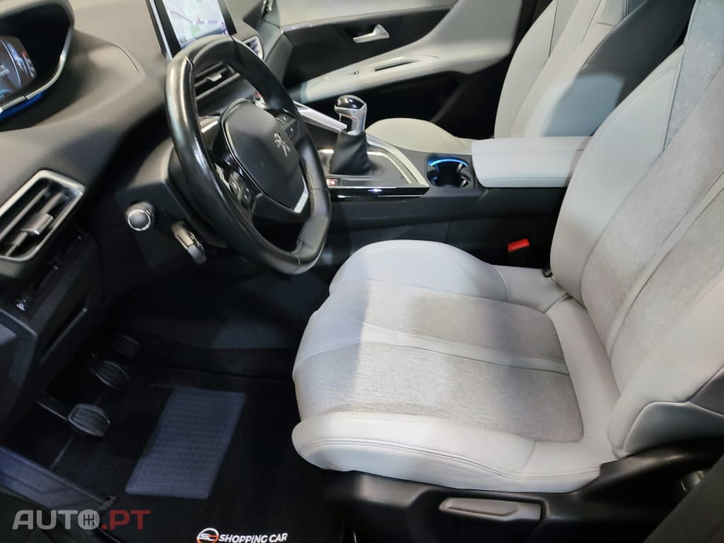 Peugeot 3008 HDI PREMIUM