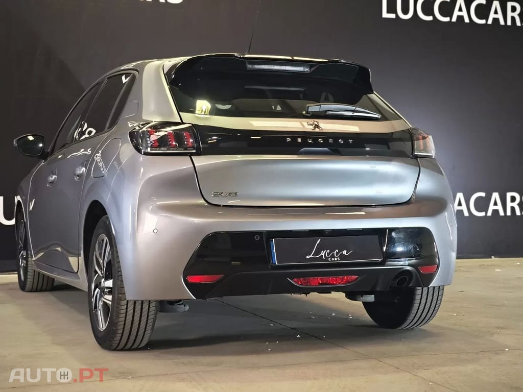 Peugeot 208 PureTech 100 EAT8 Allure Pack