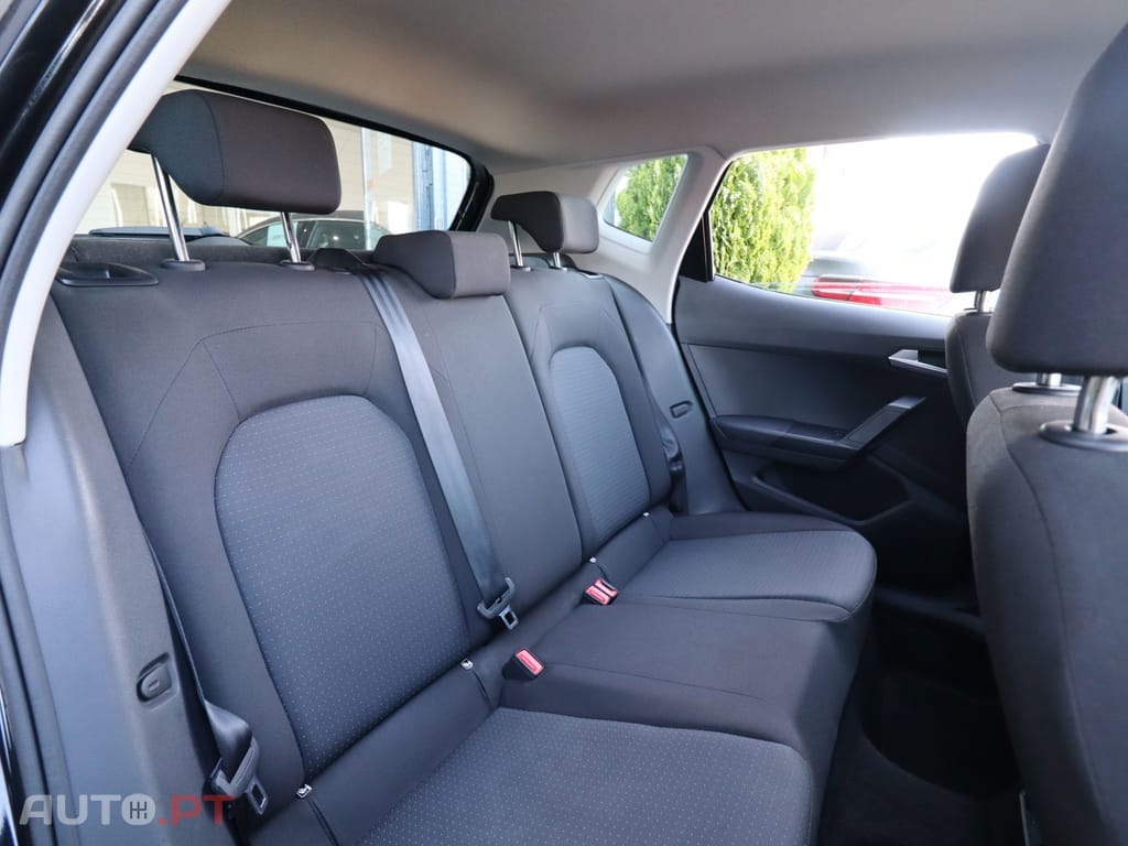 SEAT Arona 1.0 TSI Style — fotografia 11