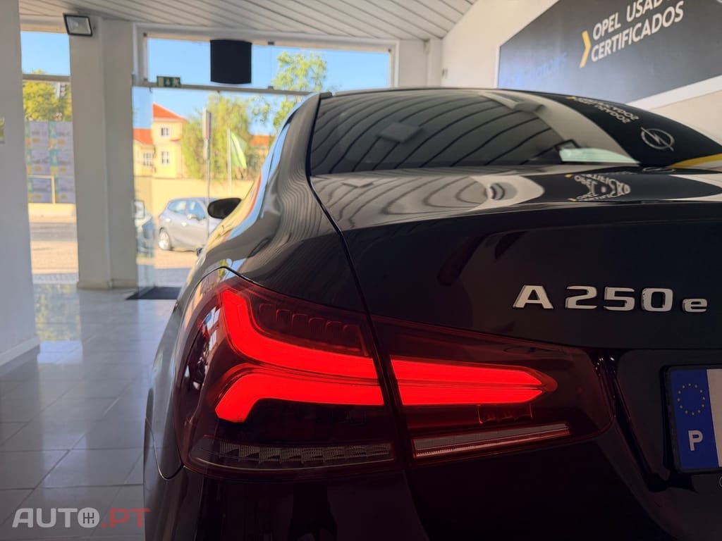 Mercedes-Benz A 250 A 250e Limusine Business Edition
