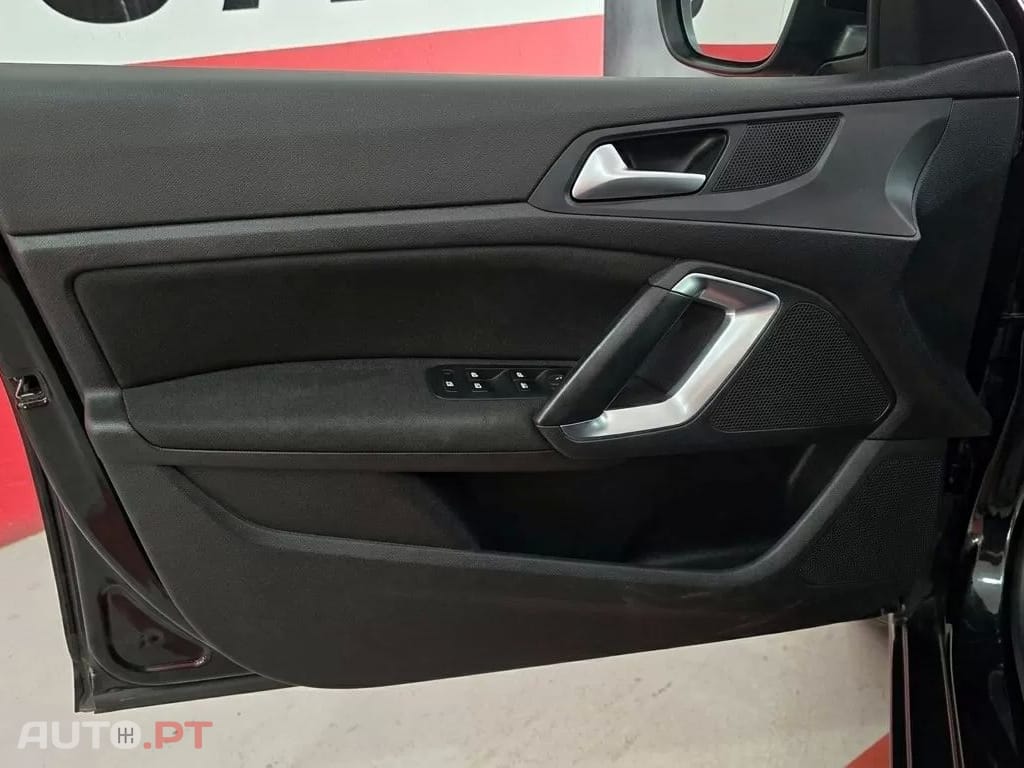 Peugeot 308 1.2 PureTech Allure