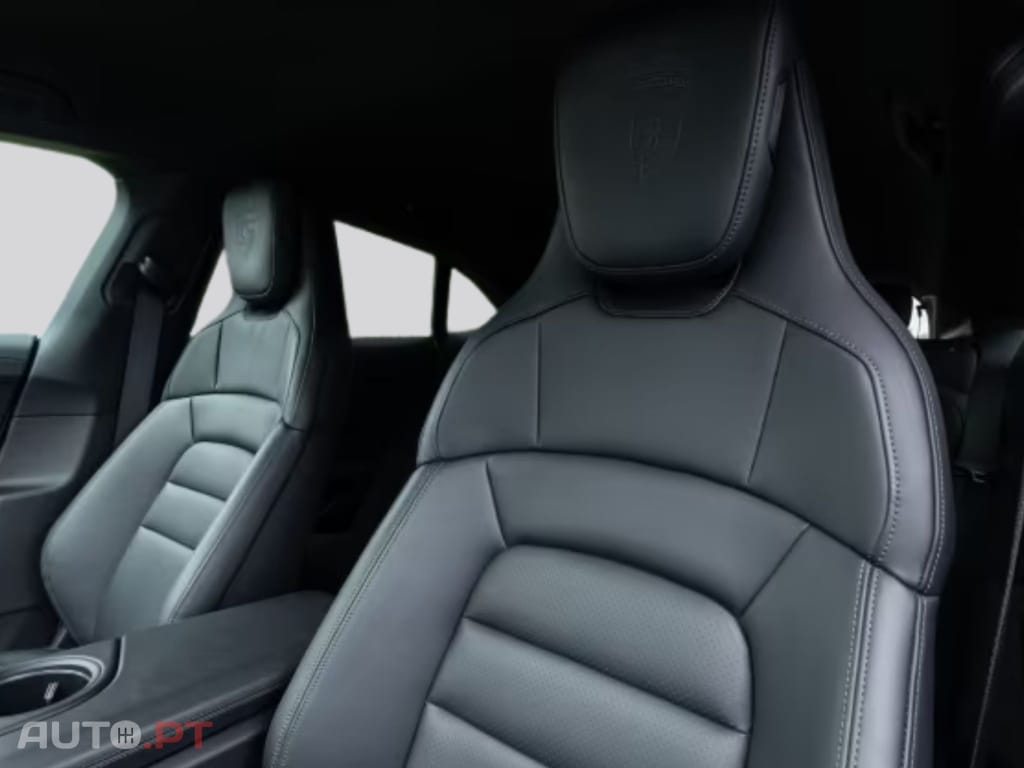 Porsche Taycan 4 I.V.A DEDUTIVEL  