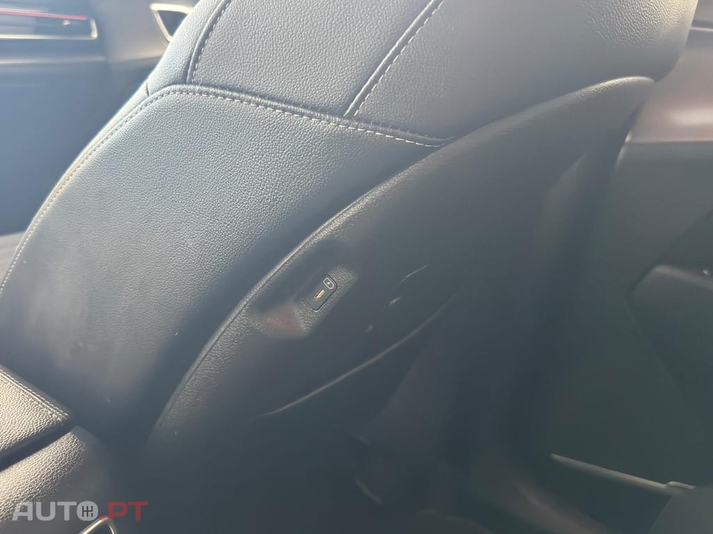 Kia Sportage 1.6 T-GDi PHEV Tech+SRF