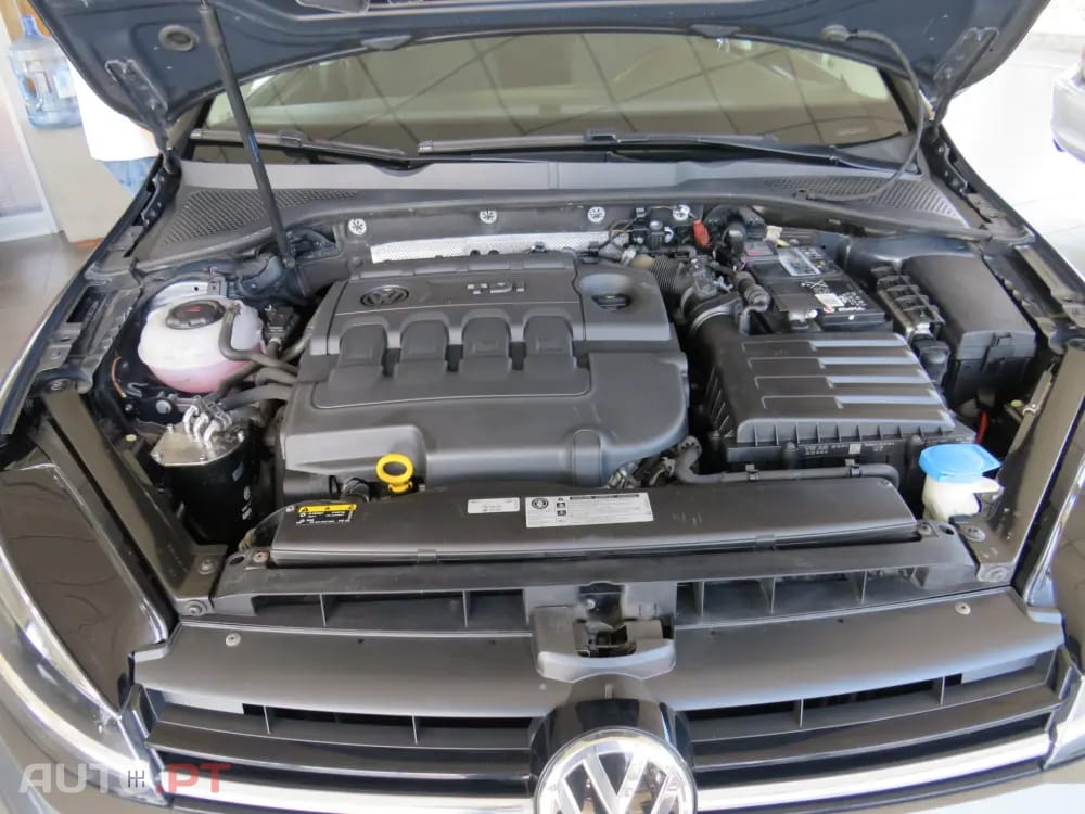 Volkswagen Golf 1.6 TDI Confortline