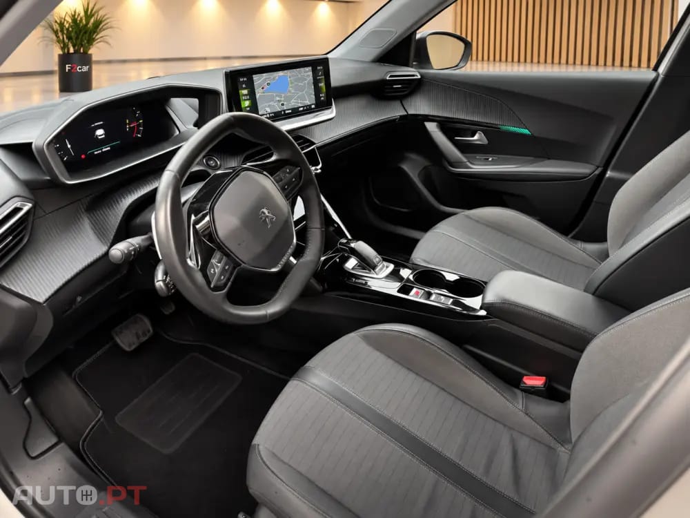 Peugeot 2008 1.2 PureTech Allure Pack