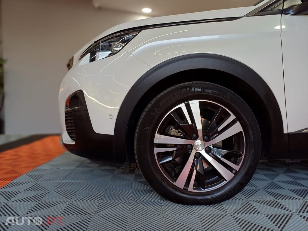 Peugeot 3008 1.6 BlueHDi Allure EAT6
