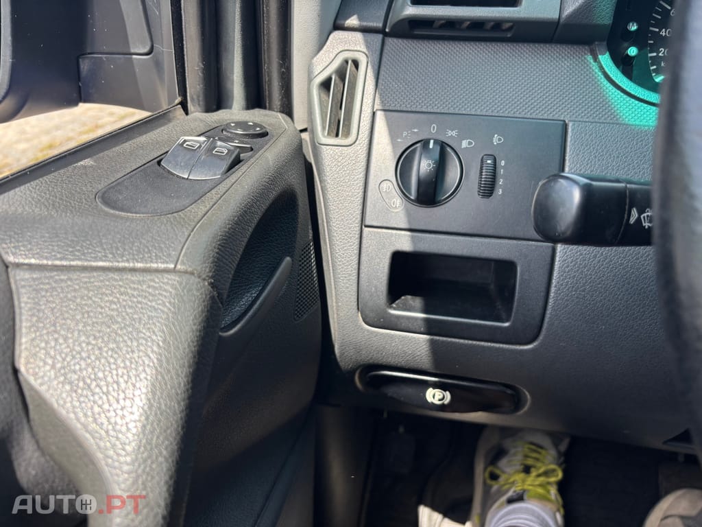 Mercedes-Benz Vito 113 CDI Compacta CREW