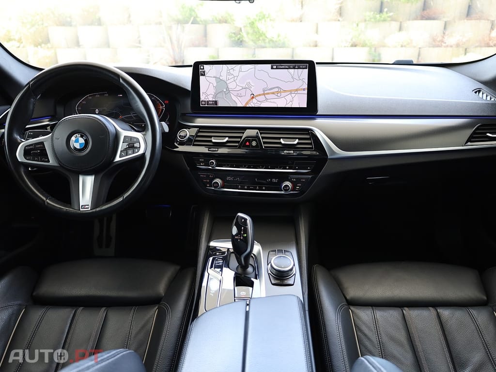 BMW 520 d Pack Desportivo M Auto