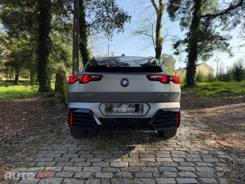 BMW iX2 xDrive30 Pack Desportivo M Pro